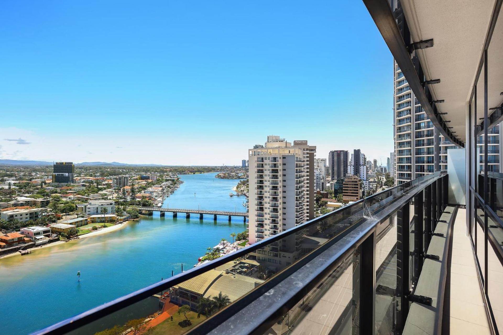 Circle On Cavill 2, 3, 4 & 5 Bedroom Skyhomes & Sub Penthouses By Gold Coast Holidays Екстериор снимка