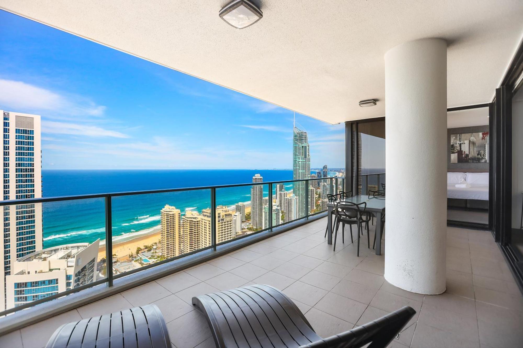 Circle On Cavill 2, 3, 4 & 5 Bedroom Skyhomes & Sub Penthouses By Gold Coast Holidays Екстериор снимка