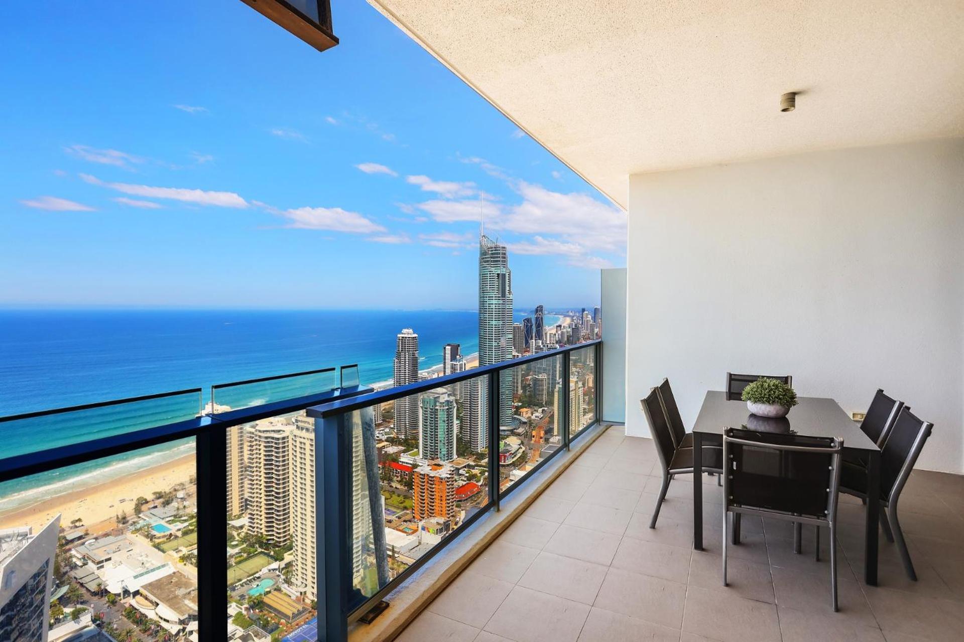 Circle On Cavill 2, 3, 4 & 5 Bedroom Skyhomes & Sub Penthouses By Gold Coast Holidays Екстериор снимка